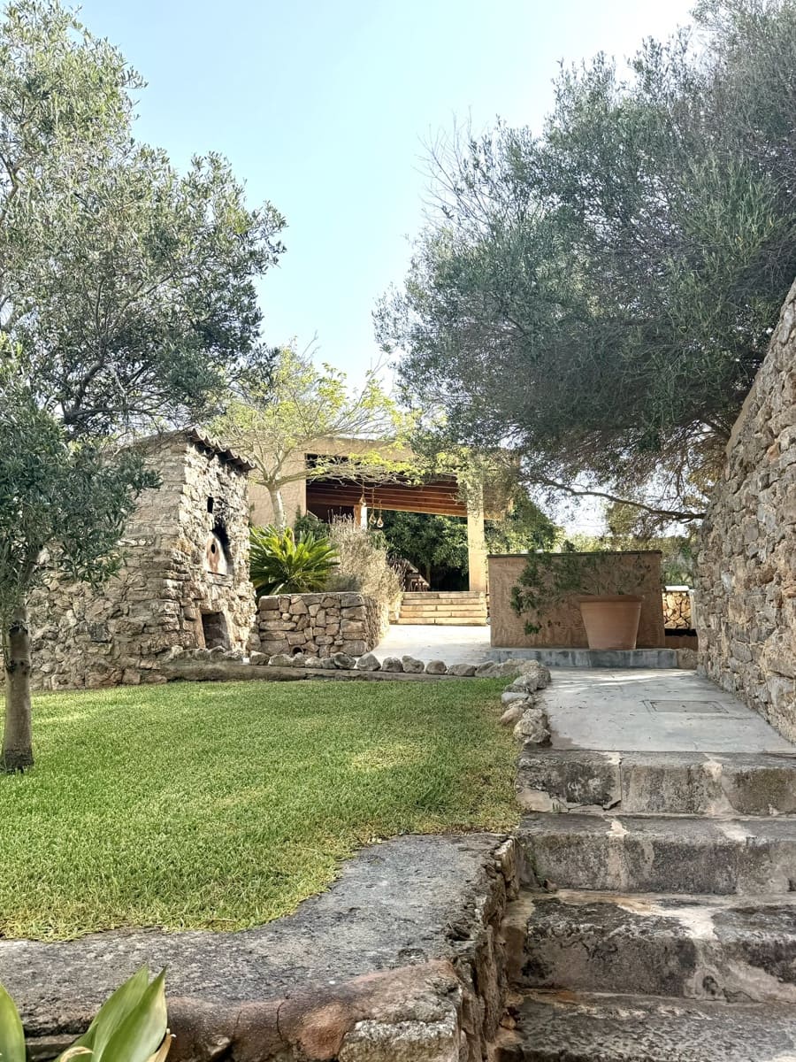 5 soveværelse Finca/Landehus til salg i Portocolom med swimmingpool garage - € 1.750.000 (Ref: 8436489)