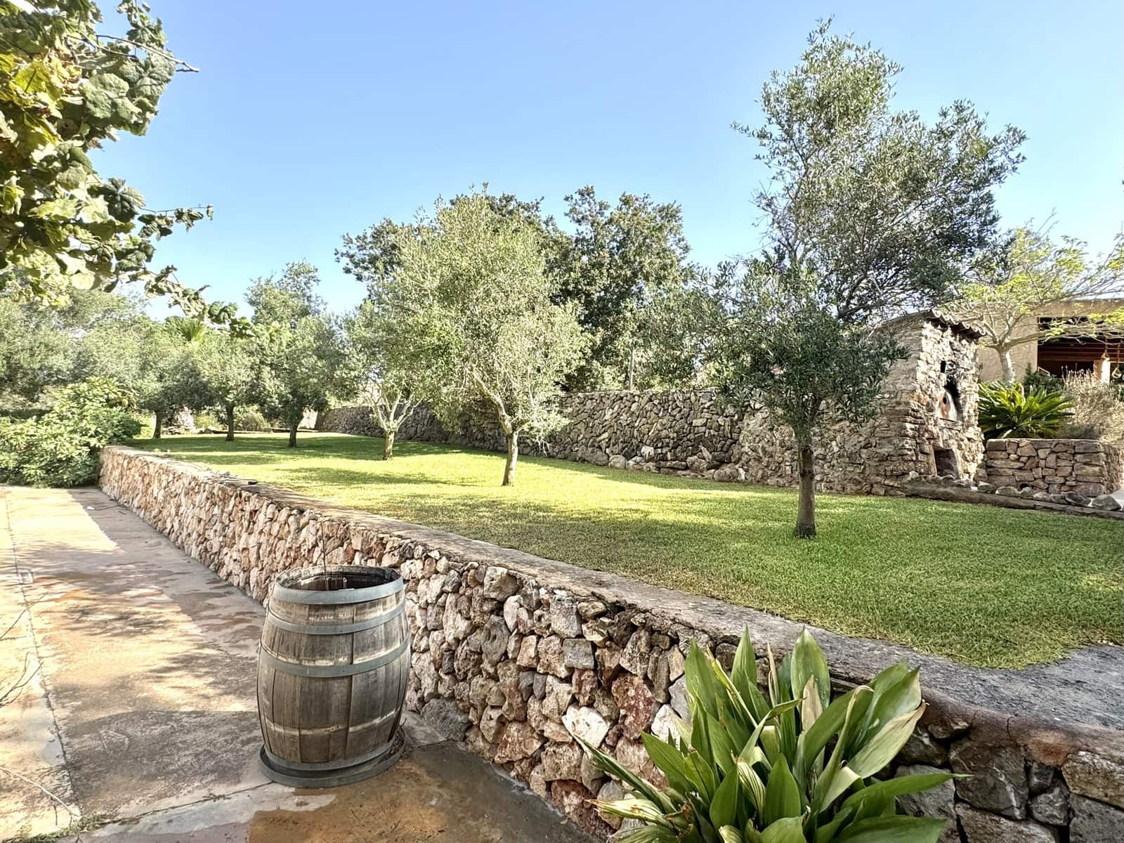 5 soveværelse Finca/Landehus til salg i Portocolom med swimmingpool garage - € 1.750.000 (Ref: 8436489)