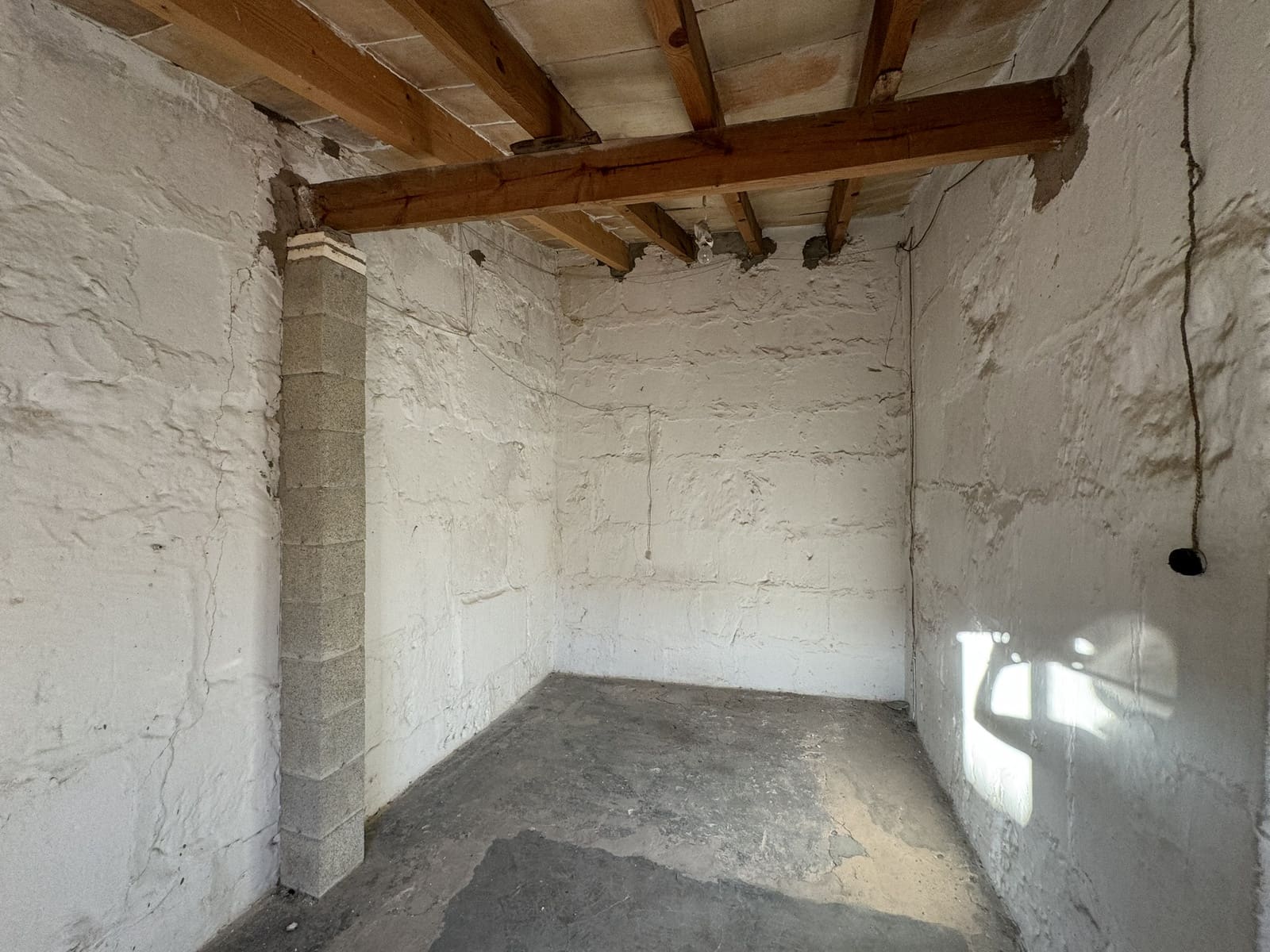 Byhus til salg i Felanitx med garage - € 380.000 (Ref: 8571500)