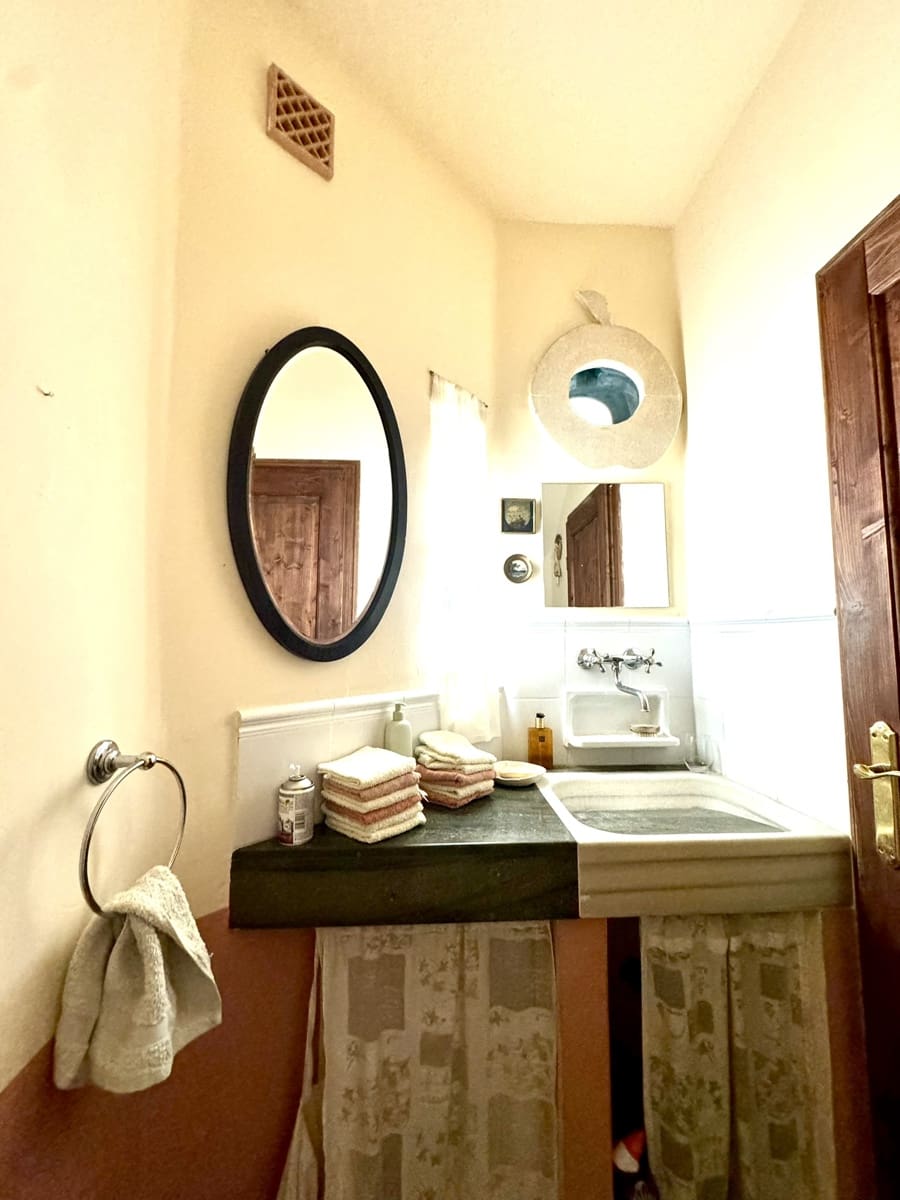 8 soveværelse Finca/Landehus til salg i Porreres med swimmingpool - € 2.485.000 (Ref: 8613726)