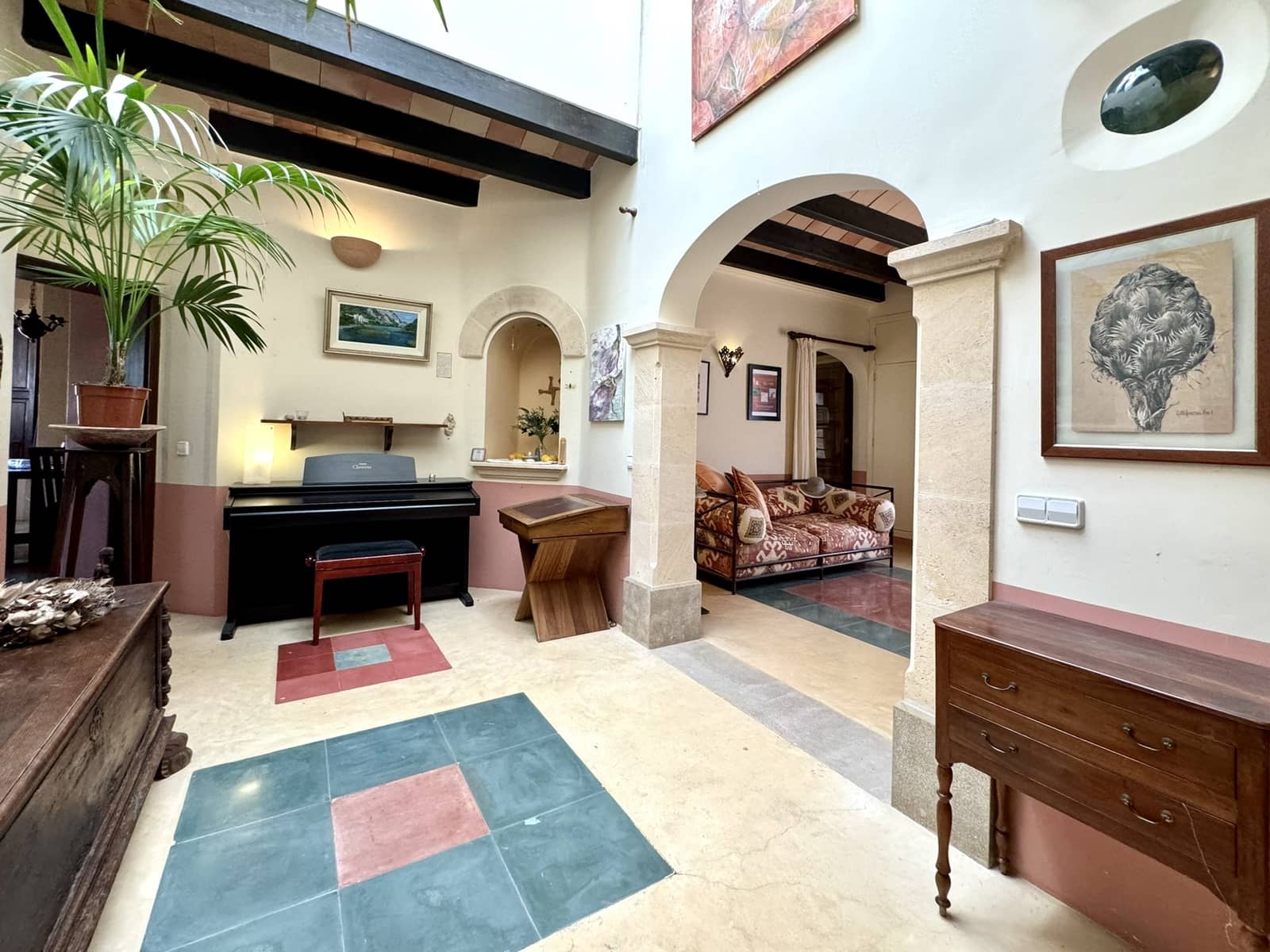 8 soveværelse Finca/Landehus til salg i Porreres med swimmingpool - € 2.485.000 (Ref: 8613726)