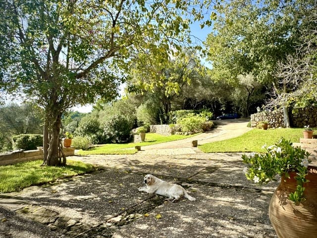4 bedroom Finca/Country House for sale in Artà with pool - € 4,600,000 (Ref: 8614042)