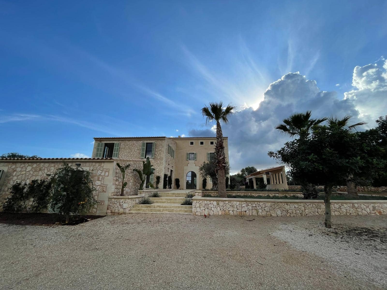 3 soveværelse Finca/Landehus til salg i Felanitx med swimmingpool garage - € 3.450.000 (Ref: 8633331)