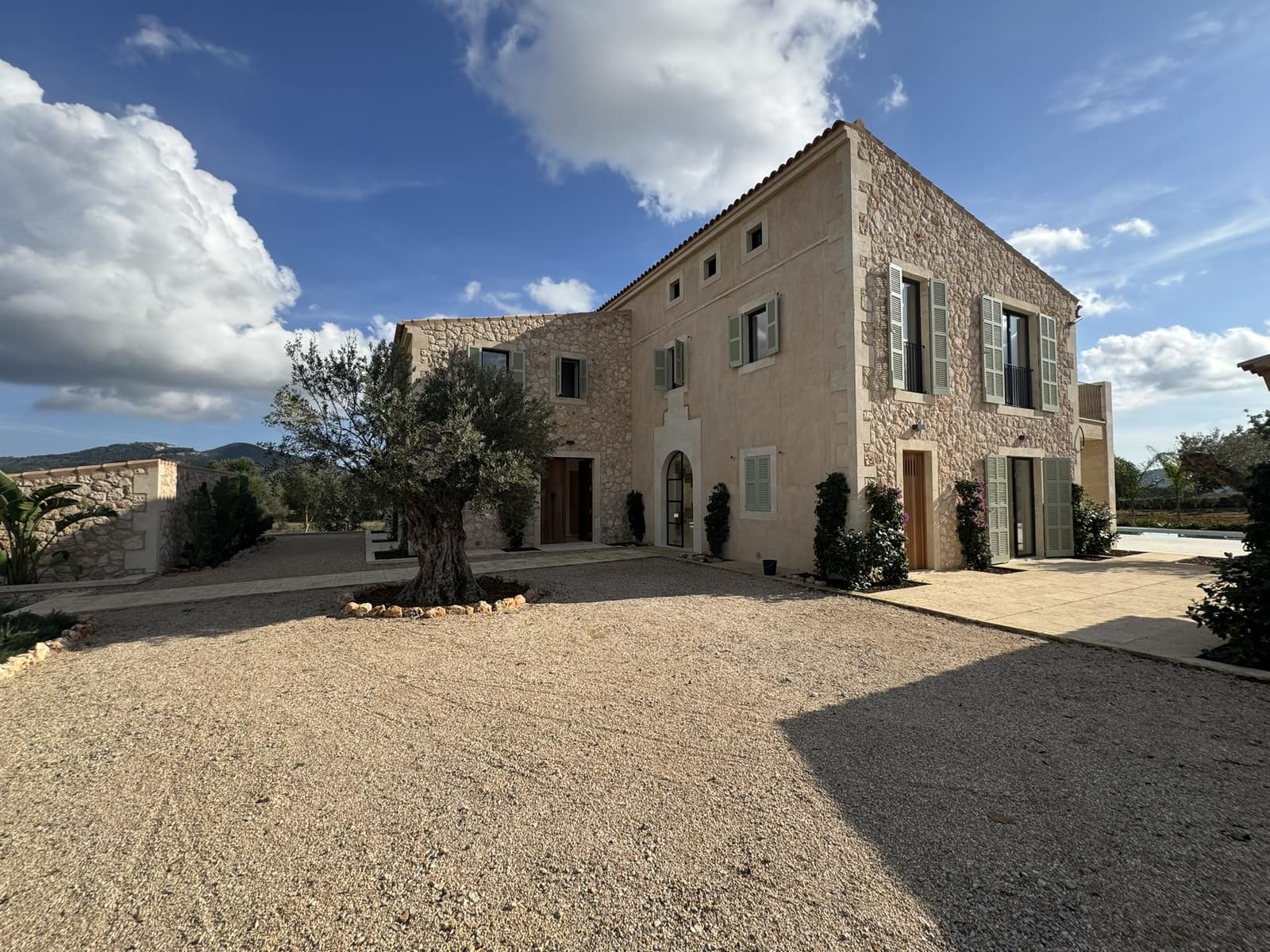 3 soveværelse Finca/Landehus til salg i Felanitx med swimmingpool garage - € 3.450.000 (Ref: 8633331)