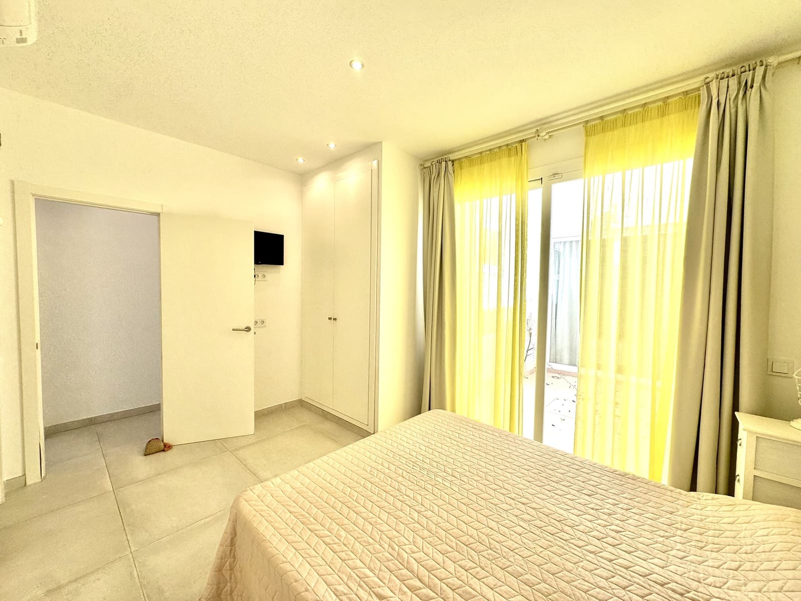 2 soverom Leilighet til salgs i Colonia de Sant Jordi - € 1 900 000 (Ref: 8785692)