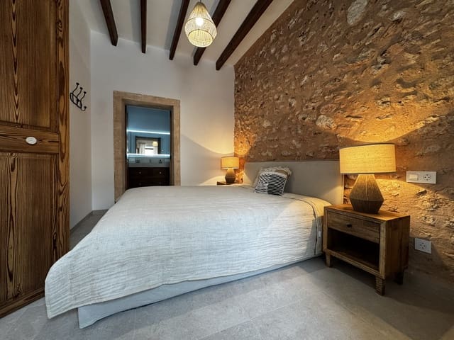 2 bedroom Townhouse for holiday rental in Campos with pool - € 1,100 (Ref: 8948115)