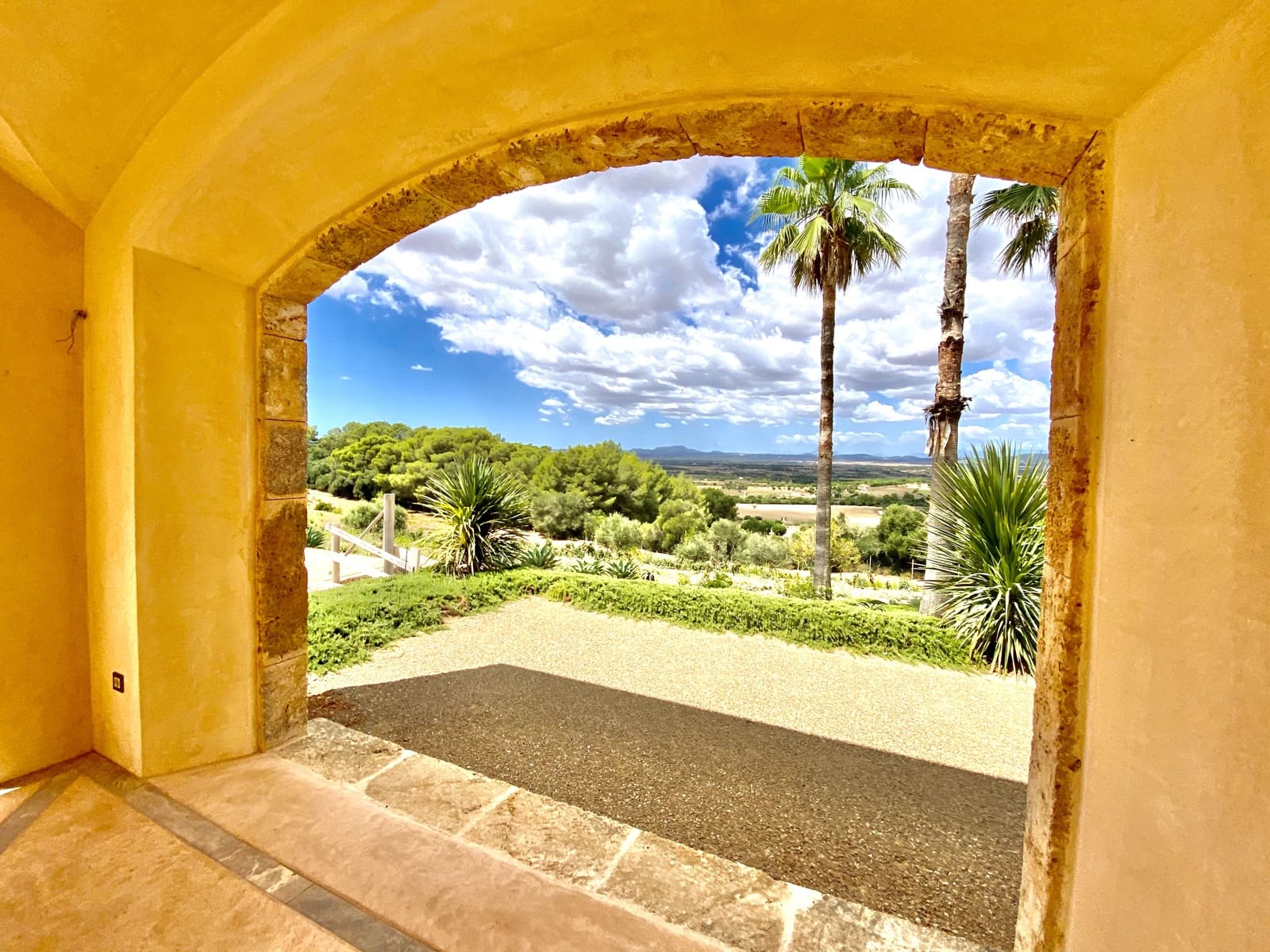 Finca/Landehus til leje i Manacor med swimmingpool - € 5.700 (Ref: 9199992)