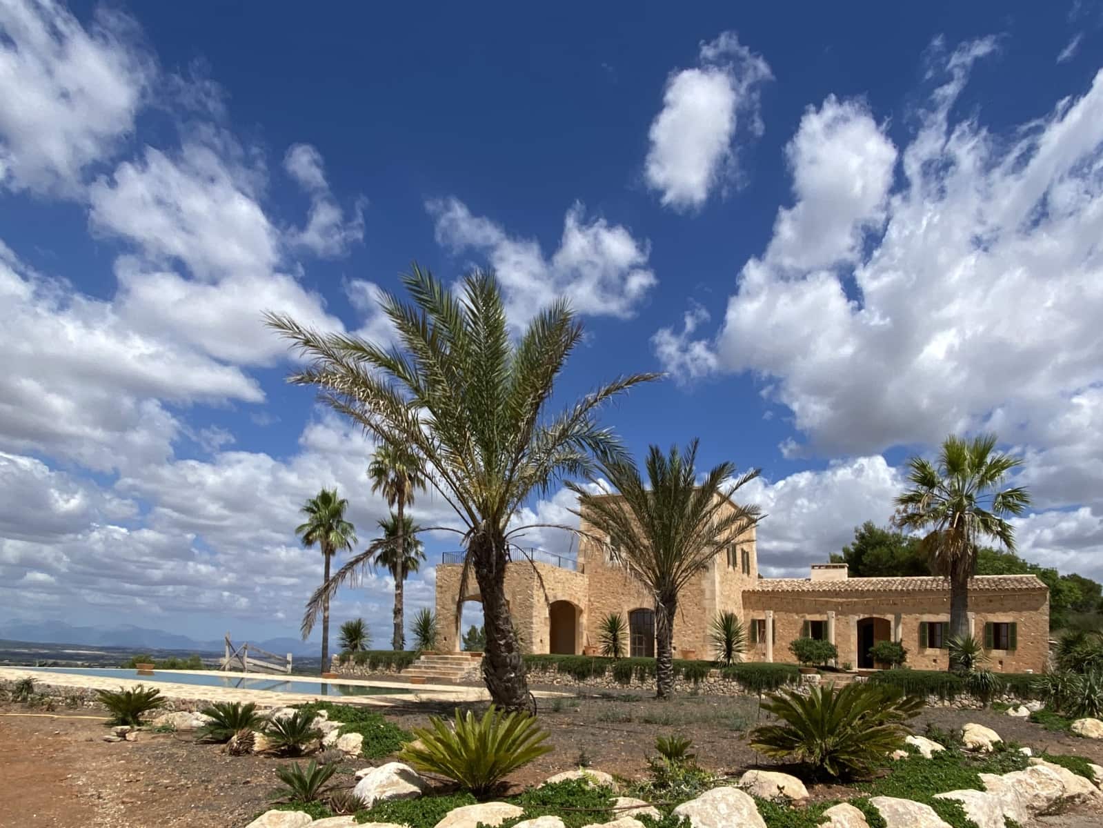 Finca/Landehus til leje i Manacor med swimmingpool - € 5.700 (Ref: 9199992)