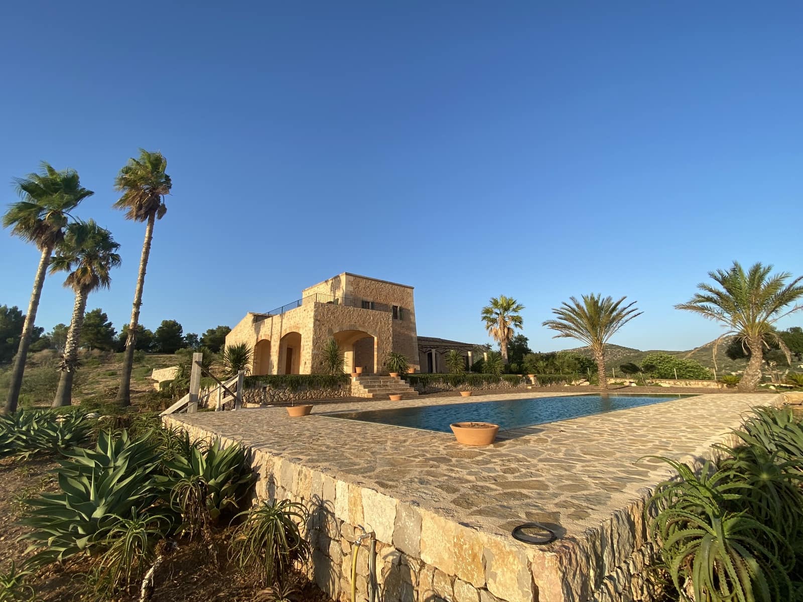 Finca/Landehus til leje i Manacor med swimmingpool - € 5.700 (Ref: 9199992)