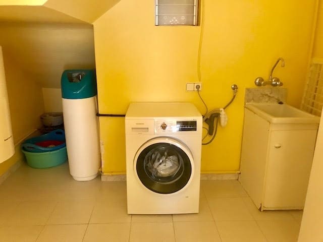 5 bedroom Townhouse for sale in Porreres with garage - € 655,000 (Ref: 9200001)