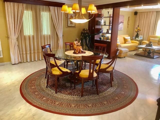 5 bedroom Townhouse for sale in Porreres with garage - € 655,000 (Ref: 9200001)