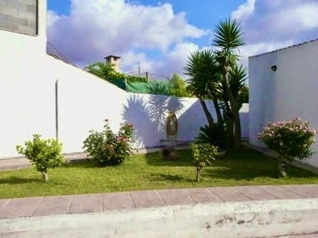 5 bedroom Townhouse for sale in Porreres with garage - € 655,000 (Ref: 9200001)