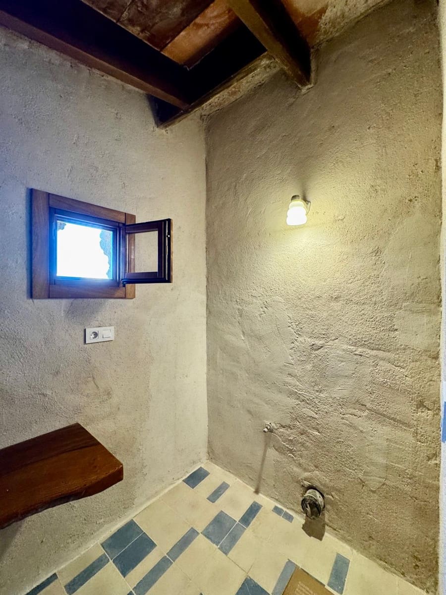 3 soveværelse Byhus til leje i Buger - € 2.500 (Ref: 9325419)