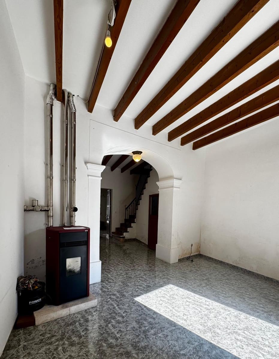 Dom na sprzedaż w Felanitx - 380 000 € (Ref: 9325421)