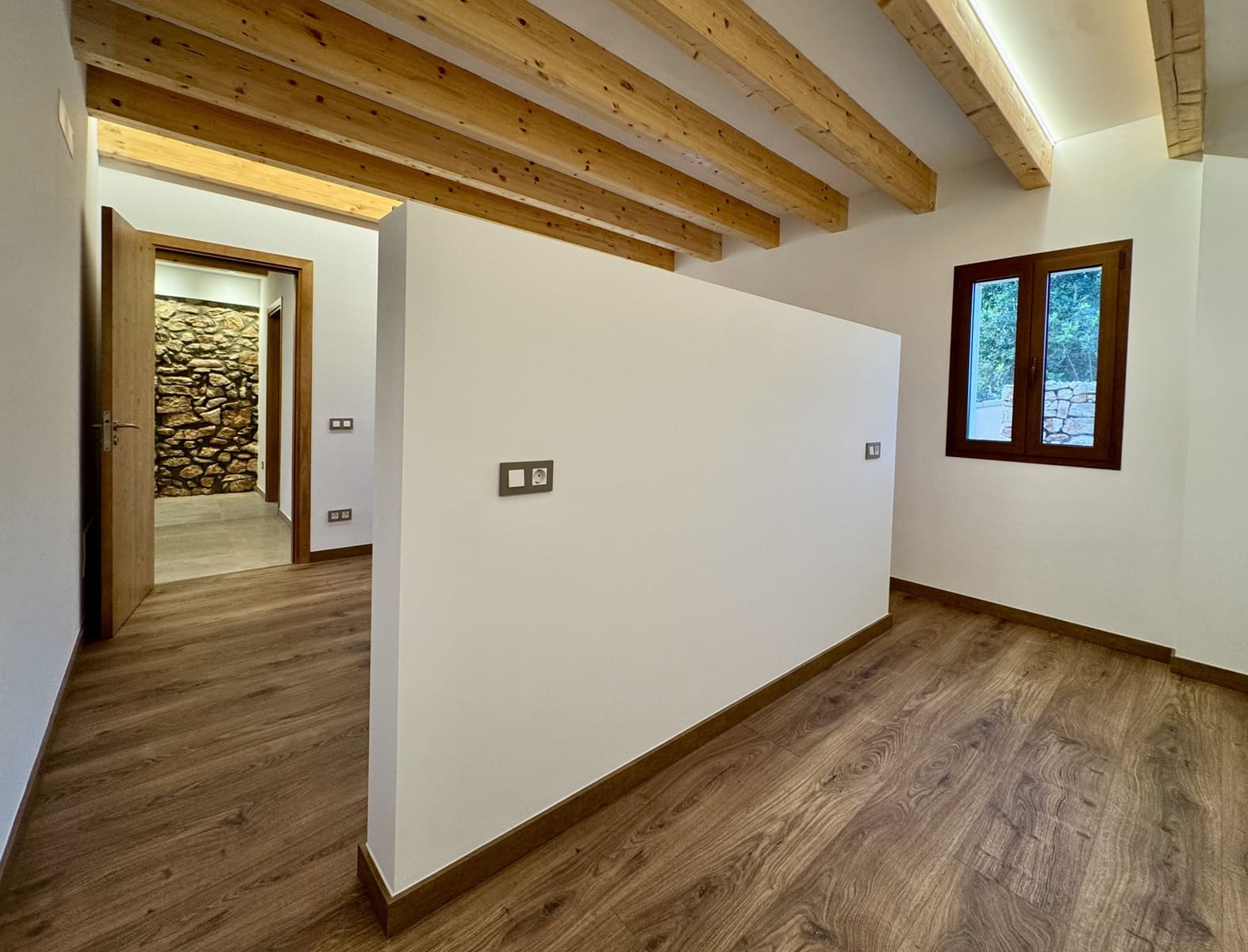 5 bedroom Finca/Country House for rent in Portocolom with pool garage - € 5,000 (Ref: 9783473)