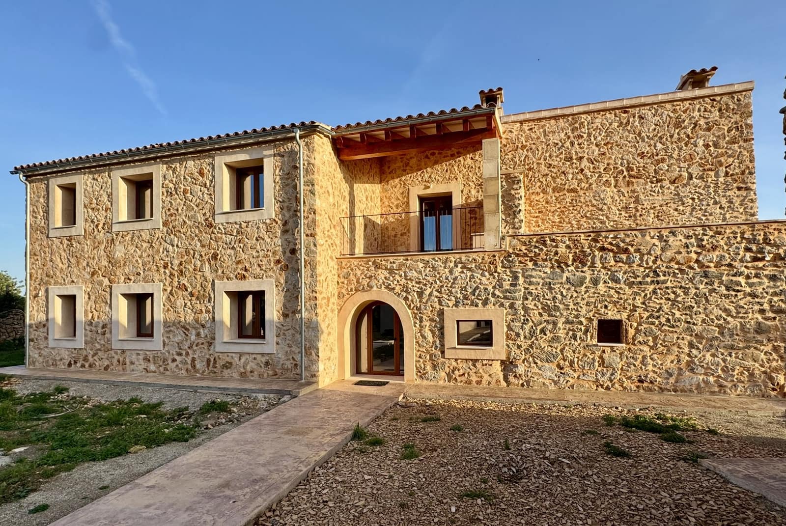 5 bedroom Finca/Country House for rent in Portocolom with pool garage - € 5,000 (Ref: 9783473)