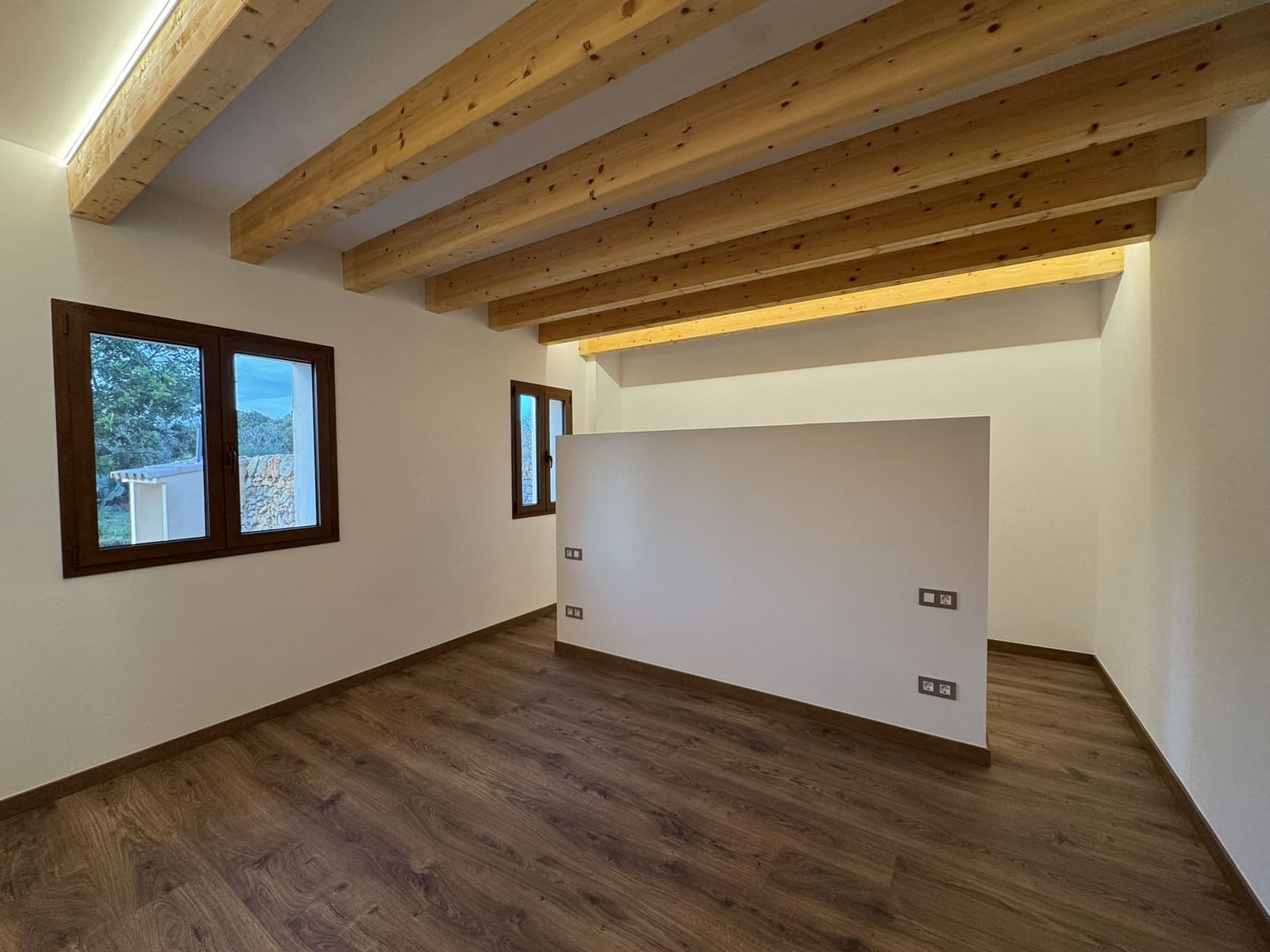 5 bedroom Finca/Country House for rent in Portocolom with pool garage - € 5,000 (Ref: 9783473)