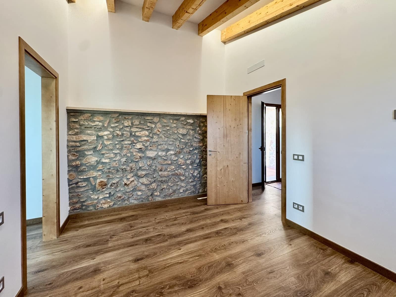 5 bedroom Finca/Country House for rent in Portocolom with pool garage - € 5,000 (Ref: 9783473)
