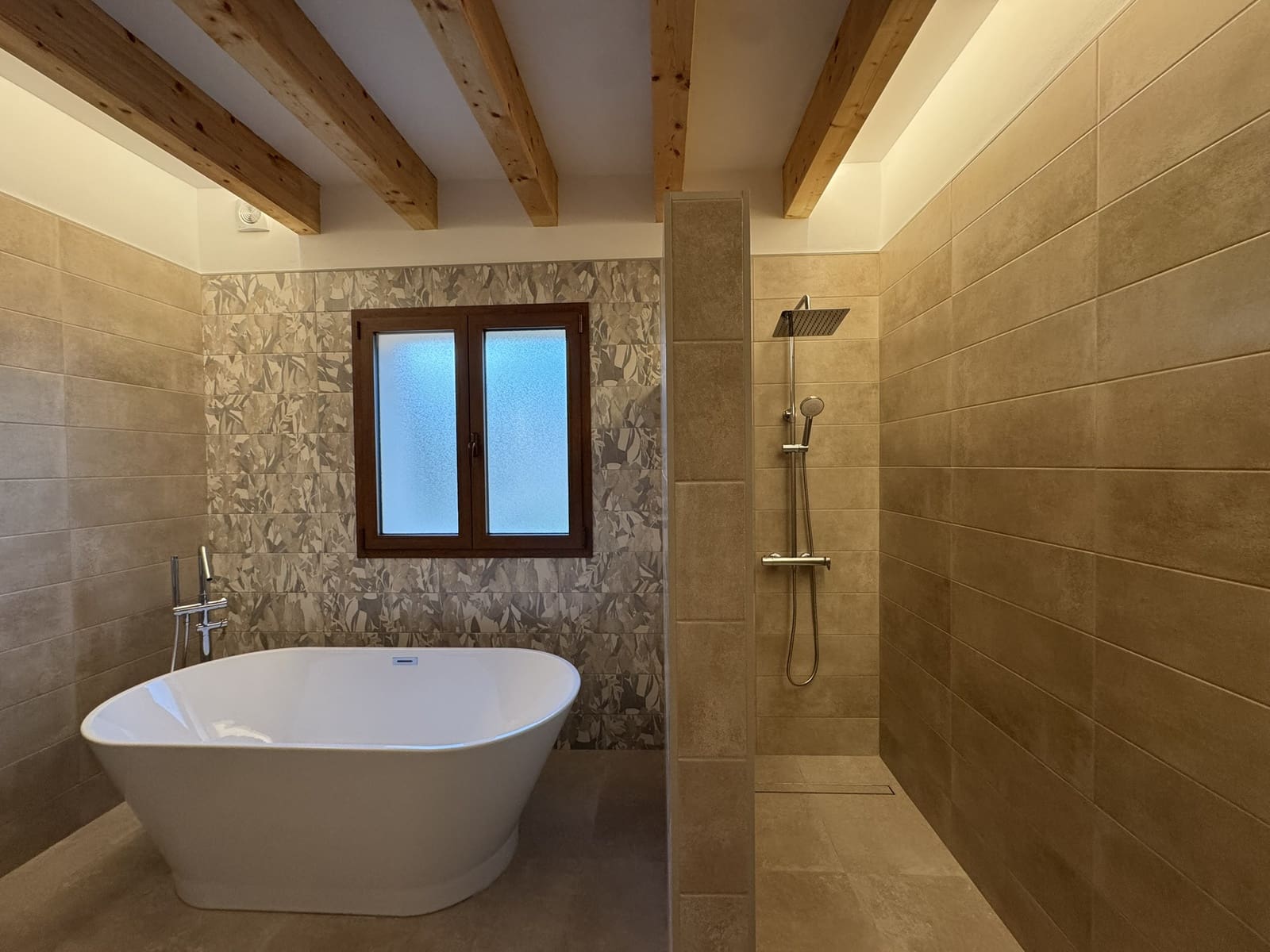 5 bedroom Finca/Country House for rent in Portocolom with pool garage - € 5,000 (Ref: 9783473)