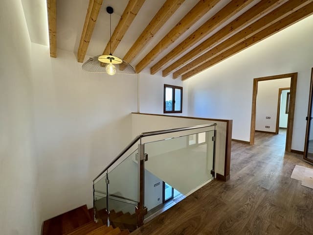 5 soveværelse Finca/Landehus til leje i Portocolom, Felanitx med garage - € 6.000 (Ref: 9783473)