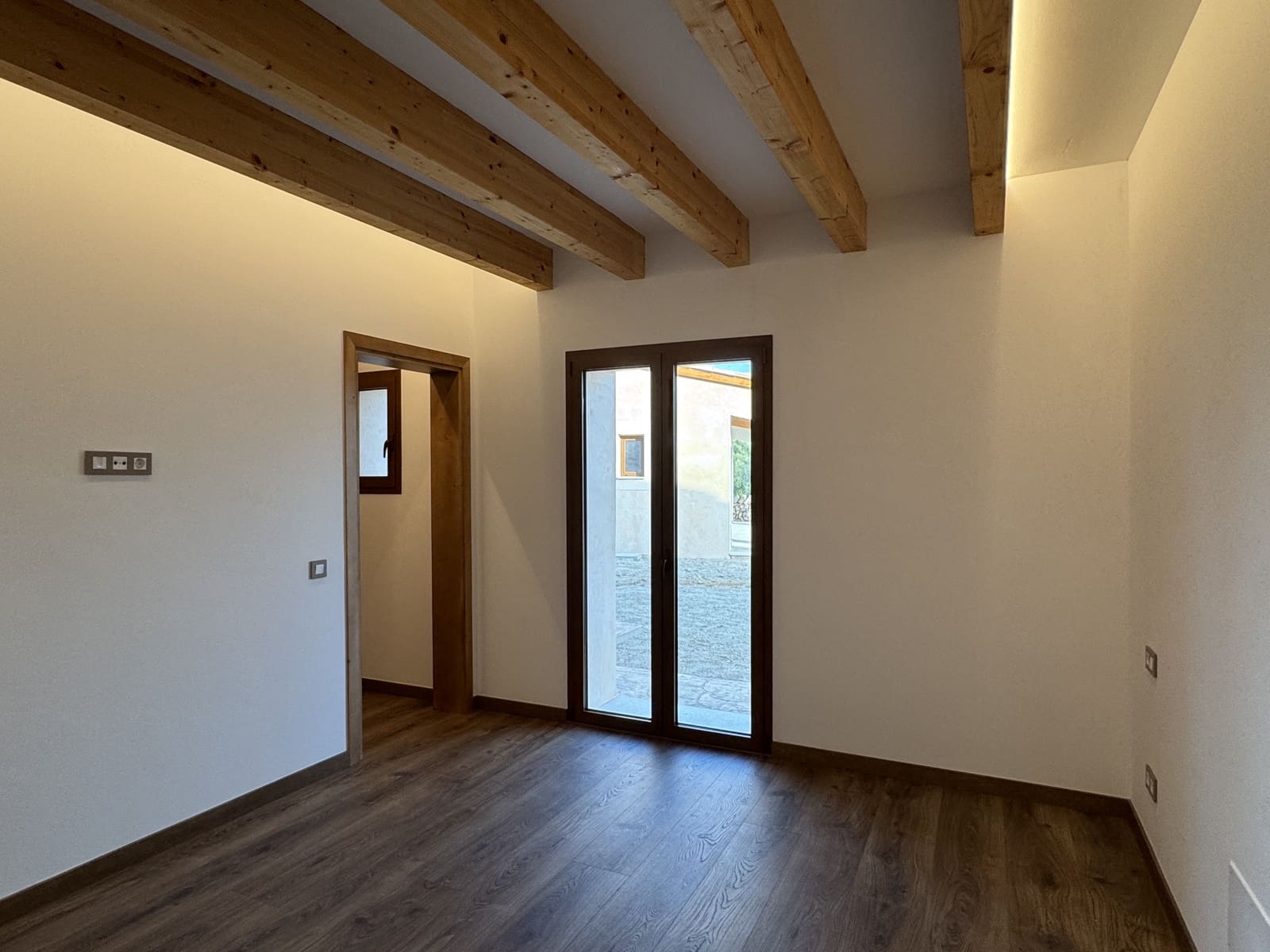 5 bedroom Finca/Country House for rent in Portocolom with pool garage - € 5,000 (Ref: 9783473)