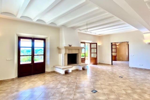 4 bedroom Finca/Country House for sale in Manacor with pool garage - € 3,900,000 (Ref: 9789732)