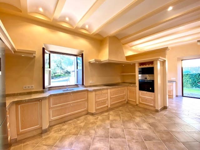 4 bedroom Finca/Country House for sale in Manacor with pool garage - € 3,900,000 (Ref: 9789732)