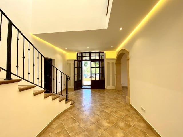 4 bedroom Finca/Country House for sale in Manacor with pool garage - € 3,900,000 (Ref: 9789732)