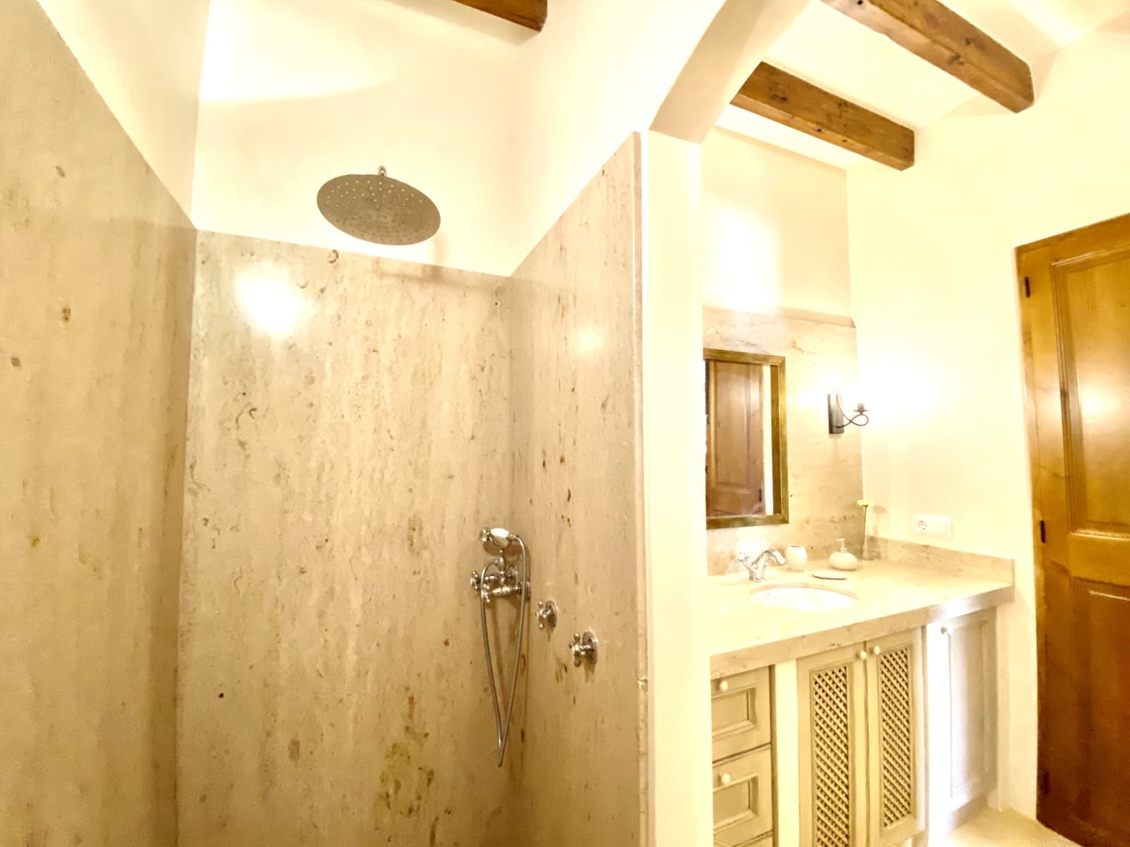 3 soverom Finca/Herregård til leie i Manacor med svømmebasseng - € 3 000 (Ref: 9789750)