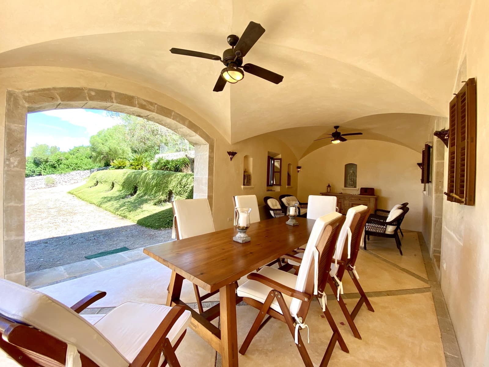 3 soverom Finca/Herregård til leie i Manacor med svømmebasseng - € 3 000 (Ref: 9789750)