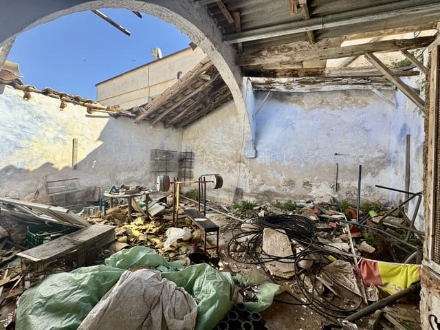 5 bedroom Townhouse for sale in Felanitx - € 375,000 (Ref: 9793559)