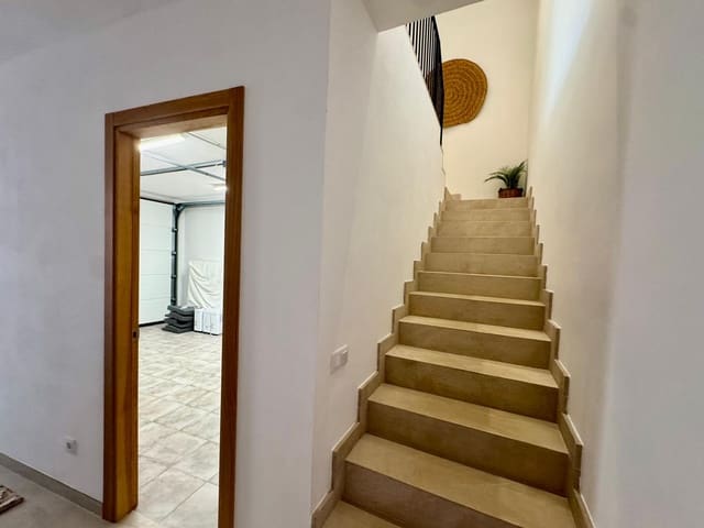 Maison de Ville de 3 chambres à louer à Campos avec piscine - 2 200 € (Ref: 9844068)