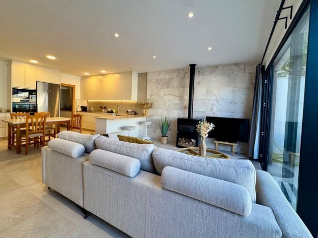 Maison de Ville de 3 chambres à louer à Campos avec piscine - 2 200 € (Ref: 9844068)