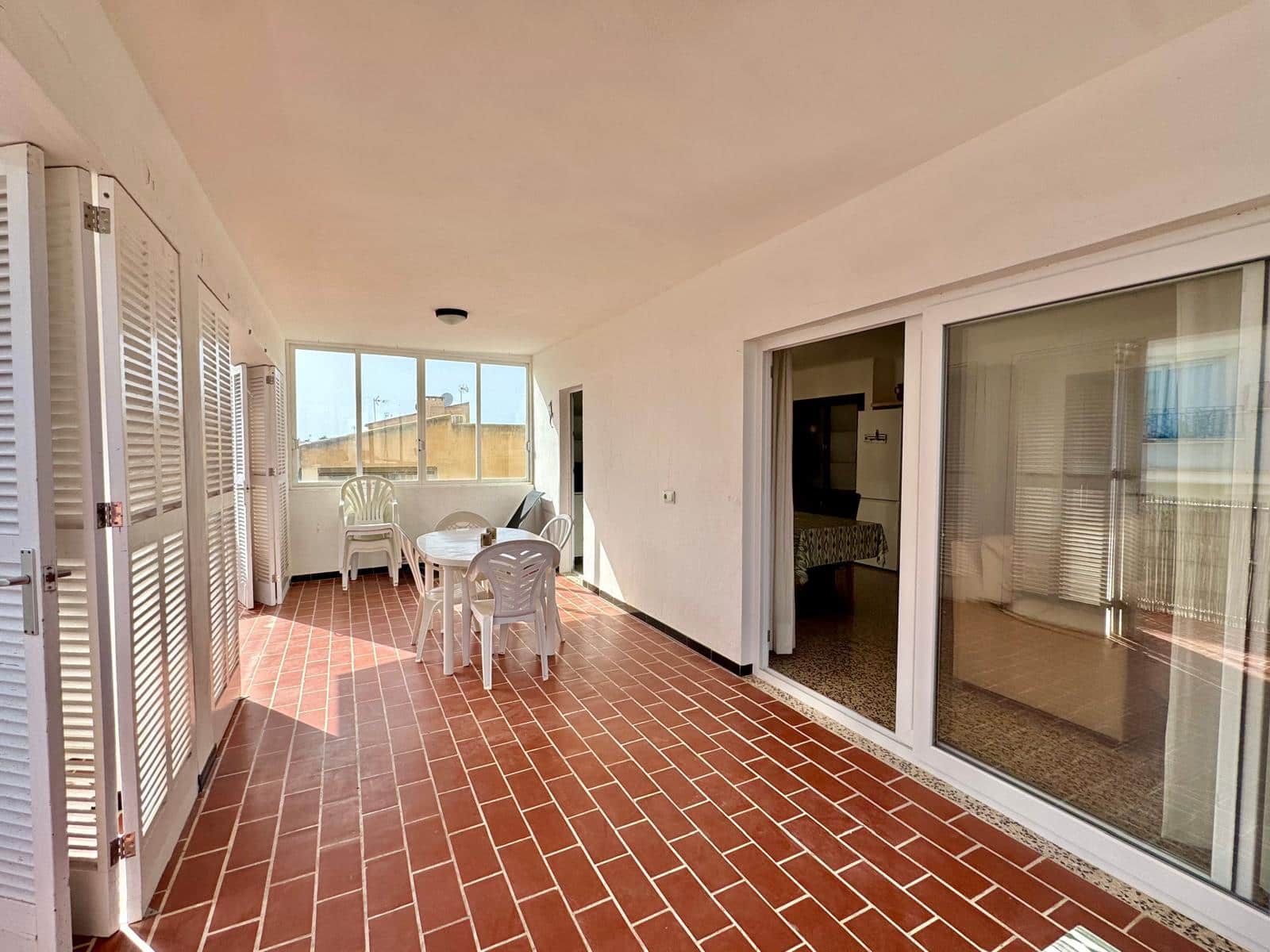 4 bedroom Apartment for rent in Colonia de Sant Jordi - € 1,200 (Ref: 9928476)