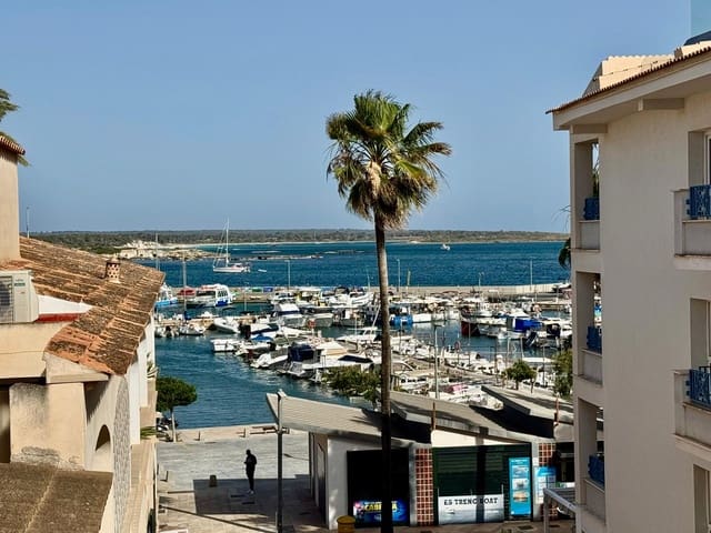 4 bedroom Apartment for rent in Colonia de Sant Jordi, Ses Salines - € 1,200 (Ref: 9928476)