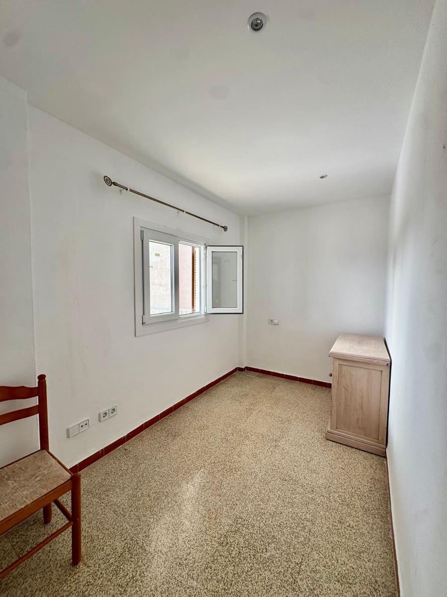 3 bedroom Apartment for rent in Sa Rapita / La Rapita - € 900 (Ref: 9929974)