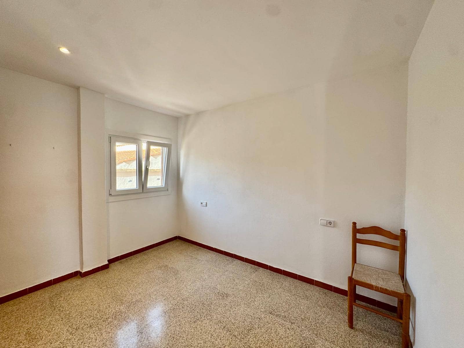 3 bedroom Apartment for rent in Sa Rapita / La Rapita - € 900 (Ref: 9929974)