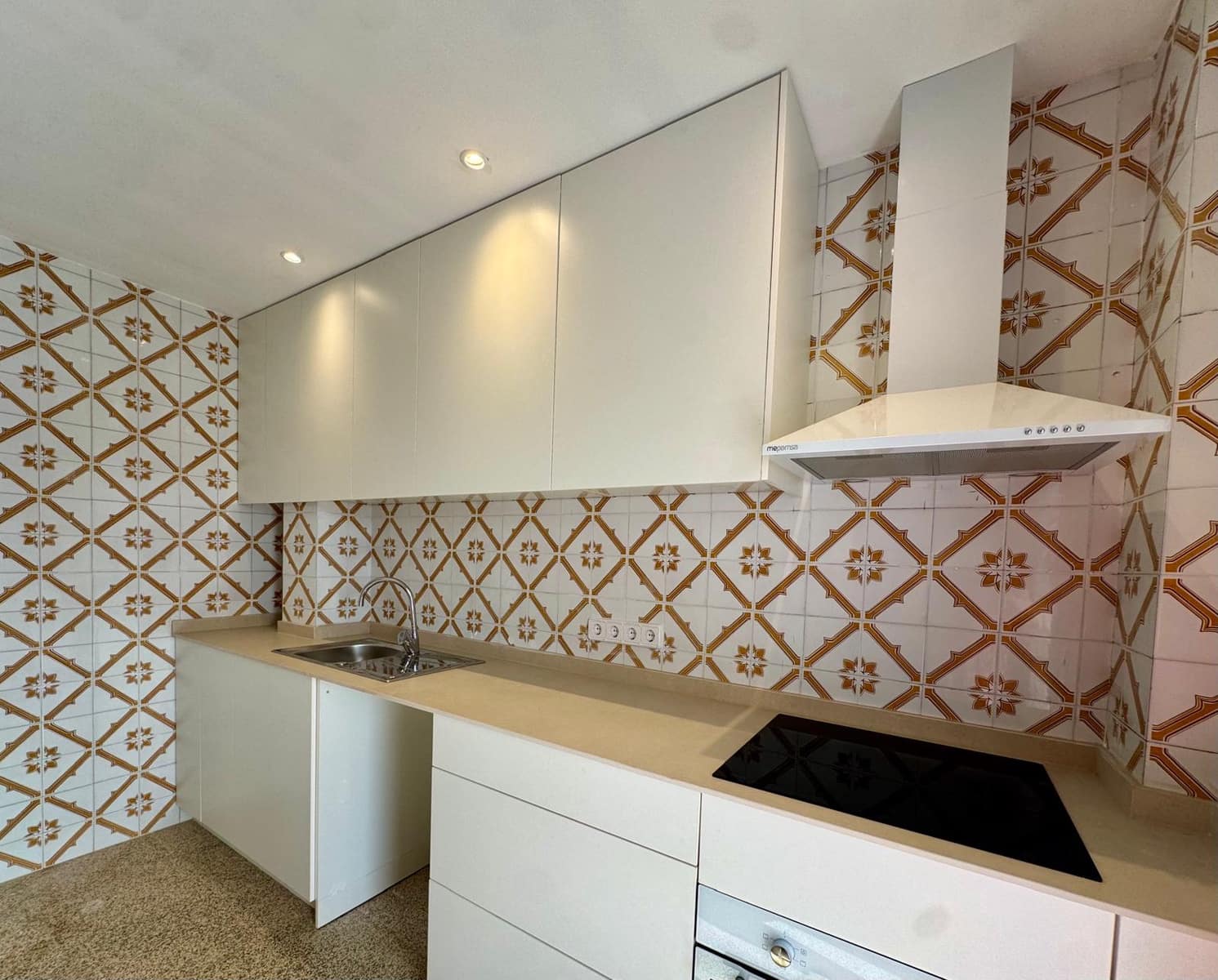 3 bedroom Apartment for rent in Sa Rapita / La Rapita - € 900 (Ref: 9929974)