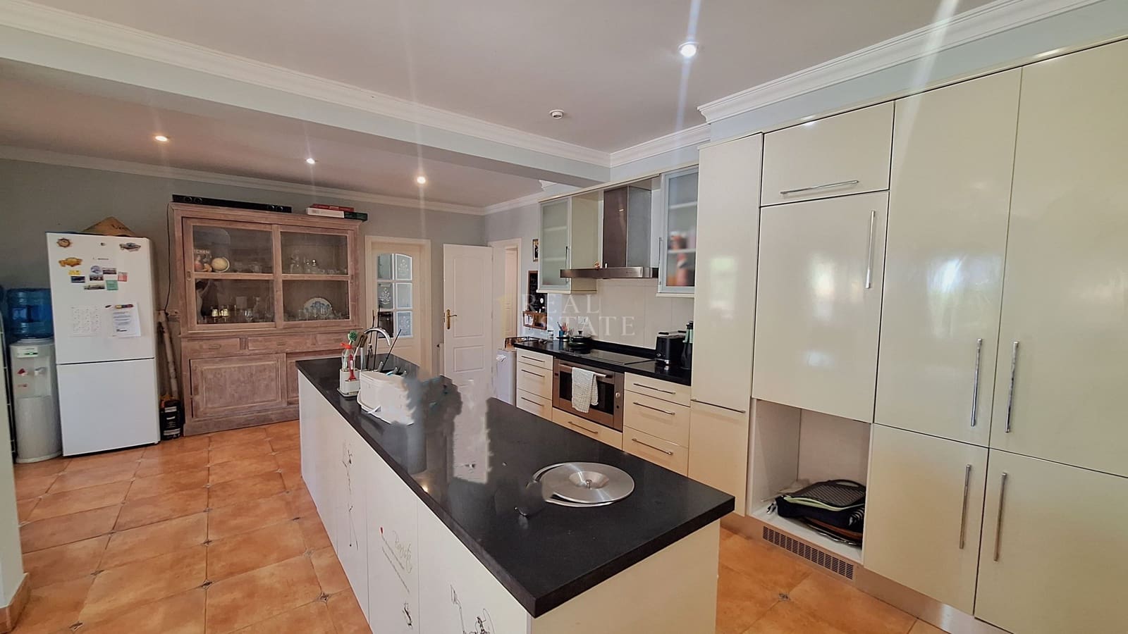 4 sypialnia Willa na sprzedaż w Denia z basenem - 775 000 € (Ref: 10001001)