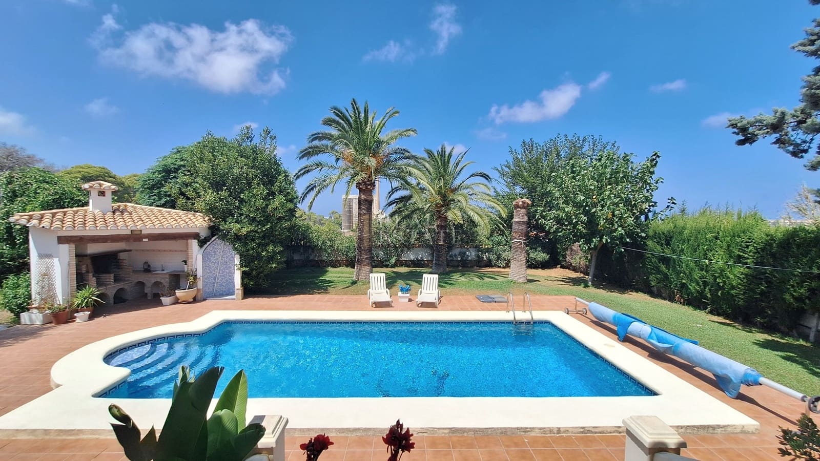 4 sypialnia Willa na sprzedaż w Denia z basenem - 775 000 € (Ref: 10001001)