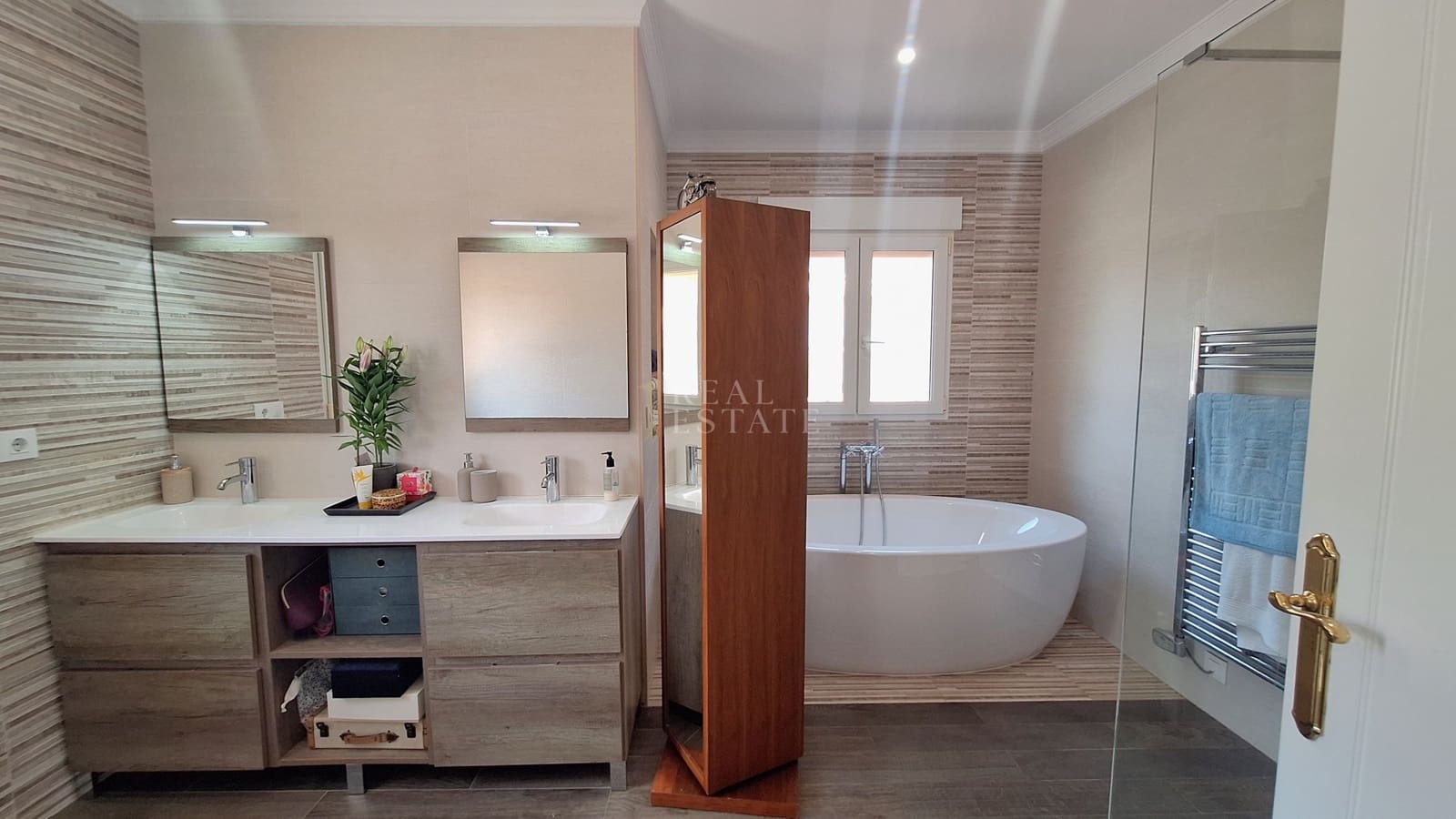 4 sypialnia Willa na sprzedaż w Denia z basenem - 775 000 € (Ref: 10001001)