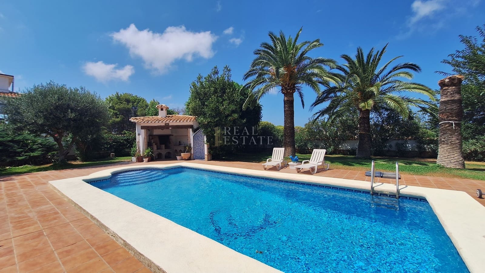 4 sypialnia Willa na sprzedaż w Denia z basenem - 775 000 € (Ref: 10001001)