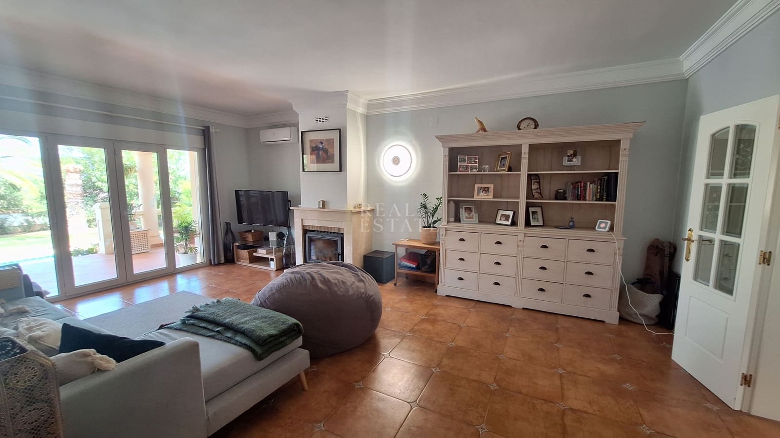 4 sypialnia Willa na sprzedaż w Denia z basenem - 775 000 € (Ref: 10001001)