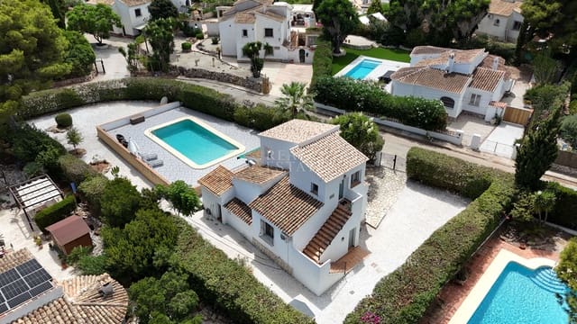 3 bedroom Villa for sale in Javea / Xàbia with pool - € 599,950 (Ref: 10002383)