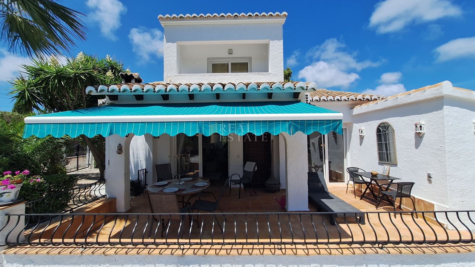 3 bedroom Villa for sale in Javea / Xabia with pool - € 599,950 (Ref: 10002383)
