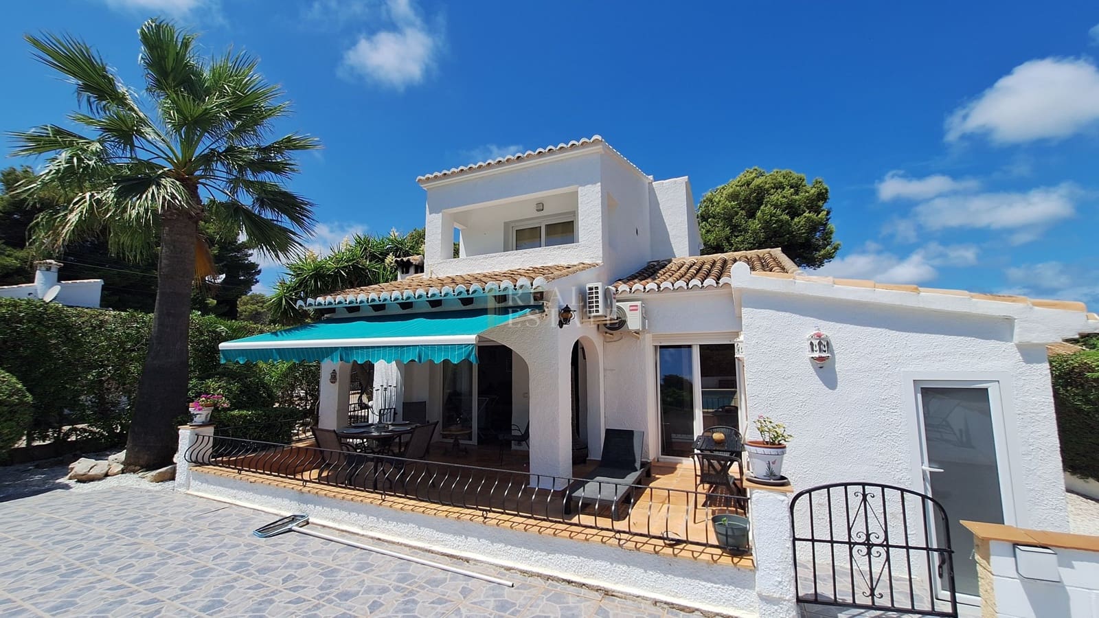 3 bedroom Villa for sale in Javea / Xabia with pool - € 599,950 (Ref: 10002383)