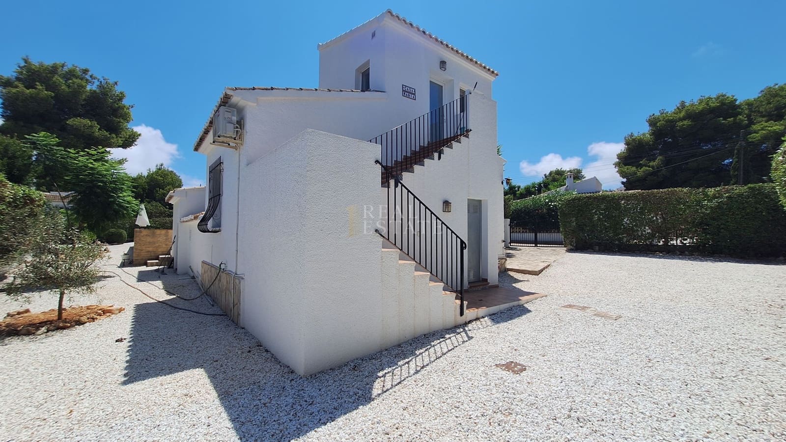 3 bedroom Villa for sale in Javea / Xabia with pool - € 599,950 (Ref: 10002383)