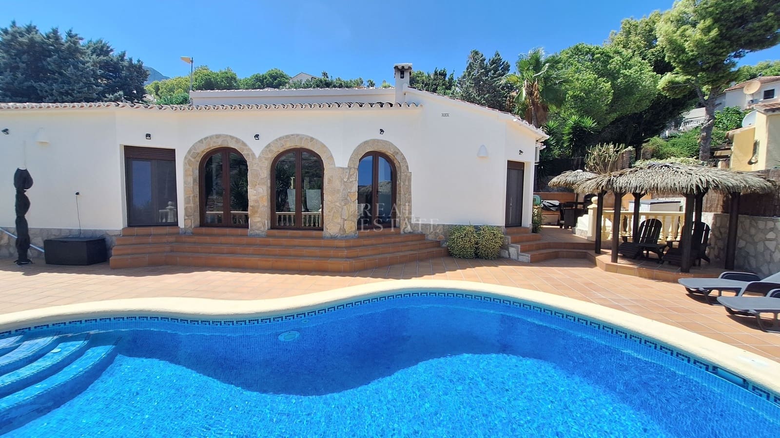 3 bedroom Villa for sale in Denia with pool - € 550,000 (Ref: 10021841)