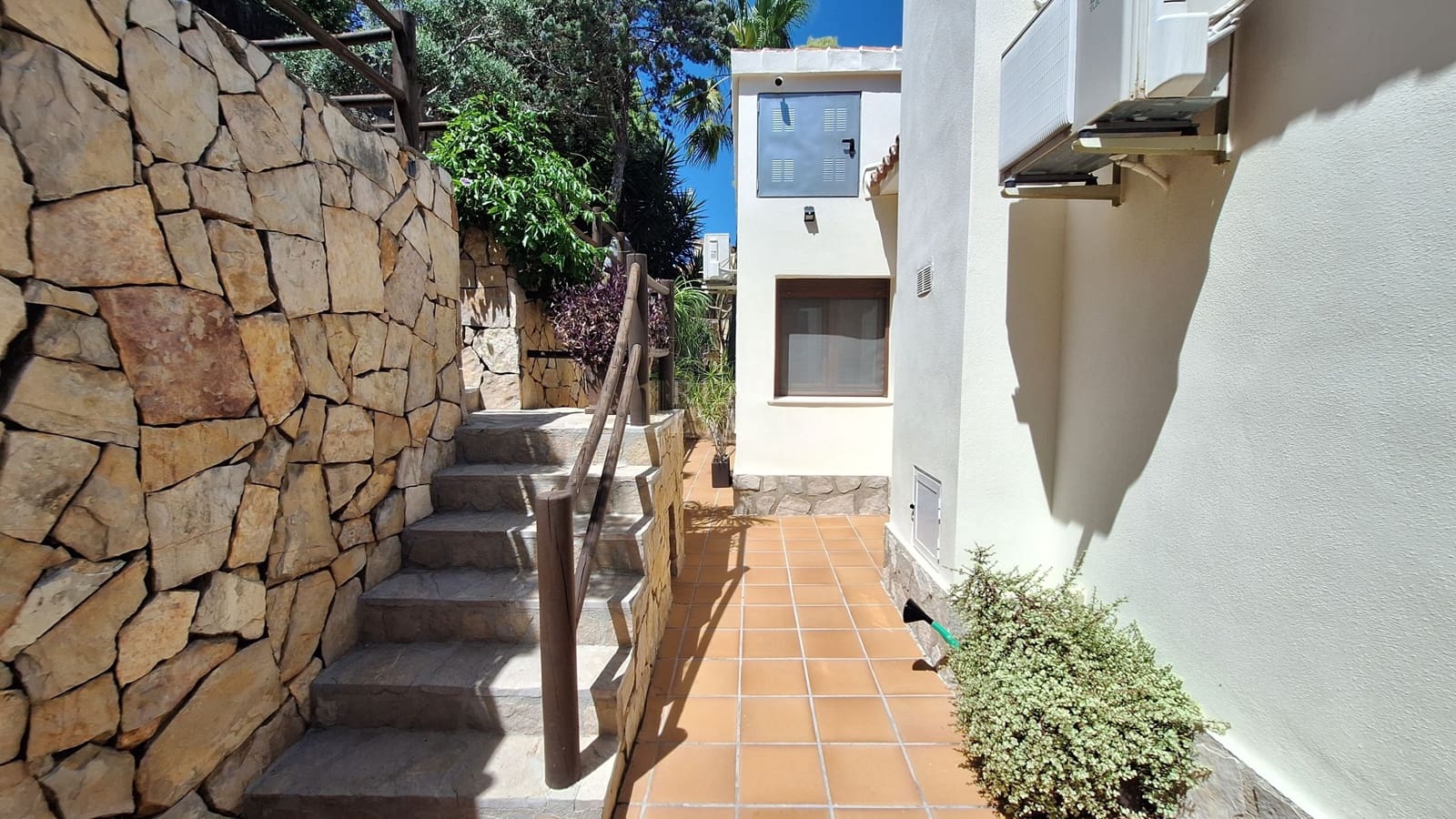 3 bedroom Villa for sale in Denia with pool - € 550,000 (Ref: 10021841)