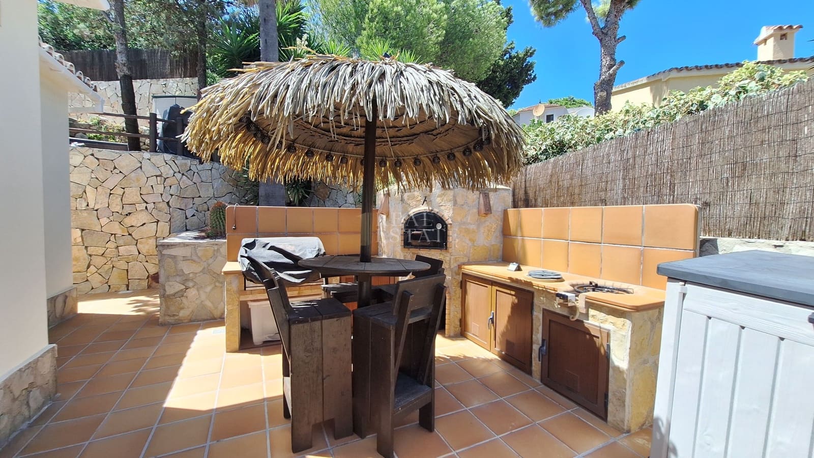 3 bedroom Villa for sale in Denia with pool - € 550,000 (Ref: 10021841)